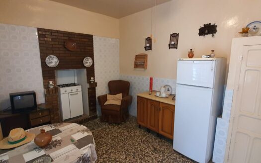 Amplia casa en venta en Pedroche de 500m2