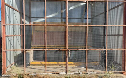 Venta de terrenos (fábrica de piensos, nave ganadera)